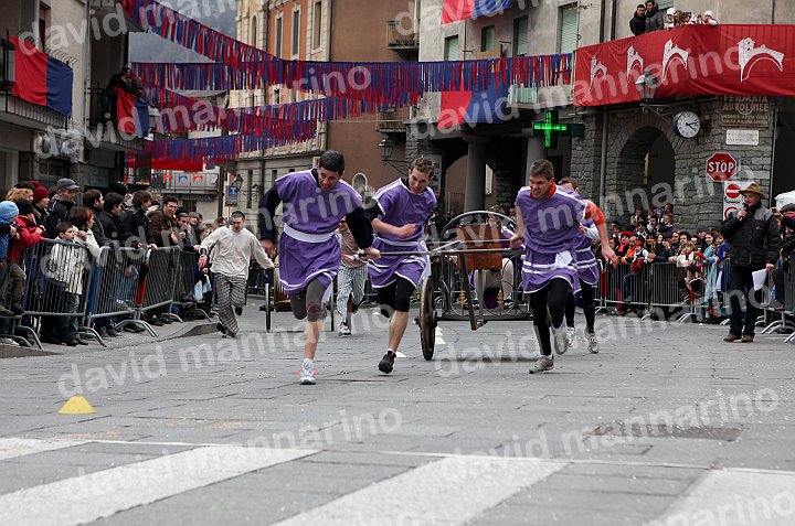 Gara delle Bighe 2011-7791.jpg
